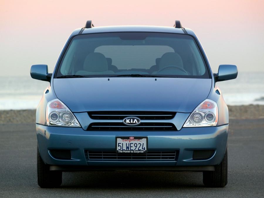  Kia Sedona LWB 2006 года  (фото 19 из 20)